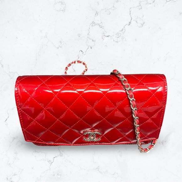 Chanel Patent Quilted Brilliant Wallet On Chain WOC Red - Picture 2 of 12